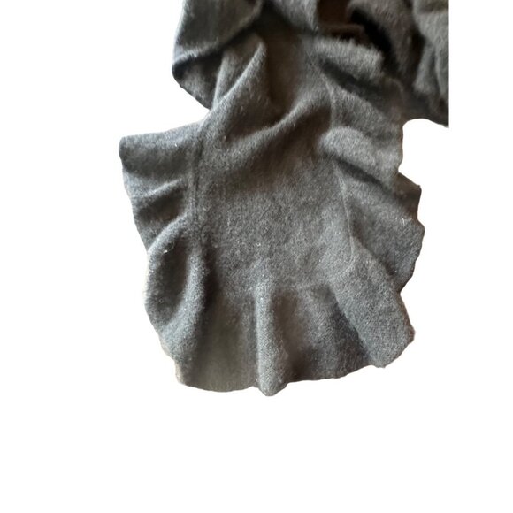 Sayami Black Cashmere Ruffle Scarf One Size - Picture 2 of 4